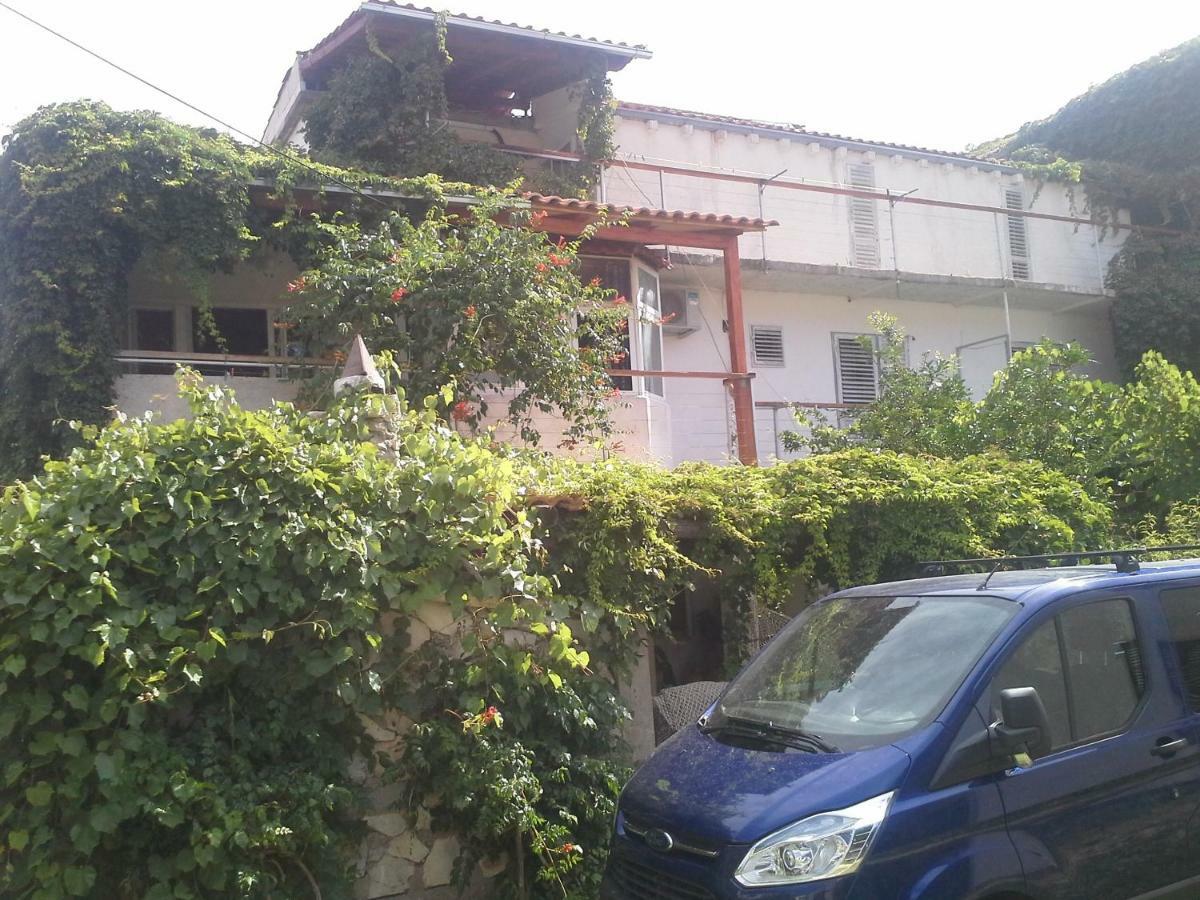 Apartments Ines 1 Жуляна Экстерьер фото